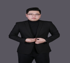 公裝設(shè)計(jì)師